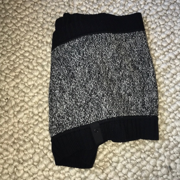 Lululemon Cozy Yogi infinity scarf merino